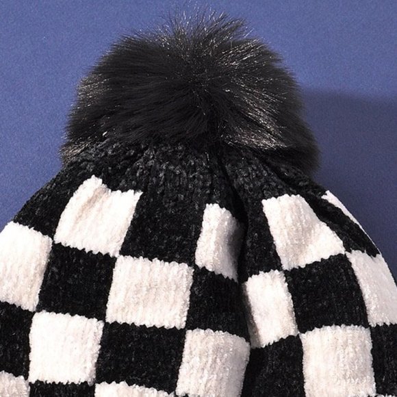 NEW Checkerboard Checked Super Soft Velour Cozy Fleece Lined Pom Pom Beanies Hat - Picture 3 of 11